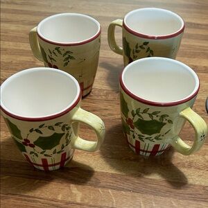 Festive Holly Ceramic Mug Set - Red and Green set of 4